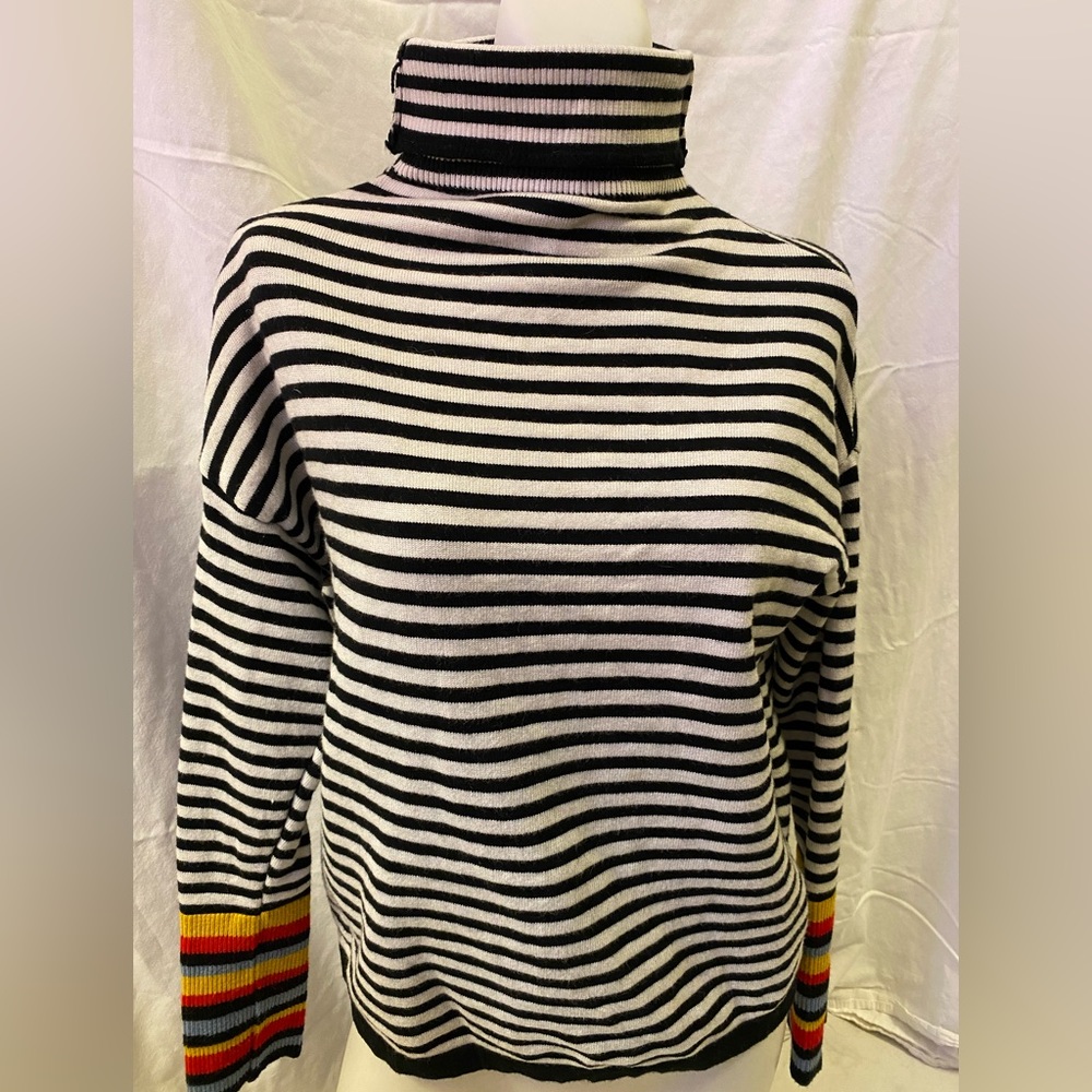 Black and white Turtle neck with colorful sleeve